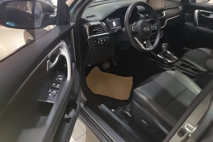 Used Kia Sportage R 2019 2.0L Automatic Smart Luxury Edition Driver Seat