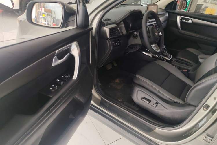 Used Kia Sportage R 2019 2.0L Automatic Smart Luxury Edition Driver Seat