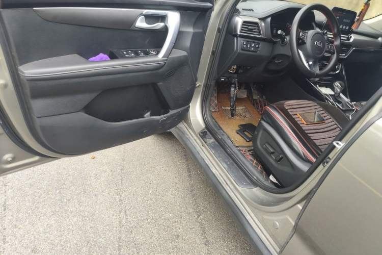 Used Kia Sportage R 2019 2.0L Automatic Smart Luxury Edition Driver Seat