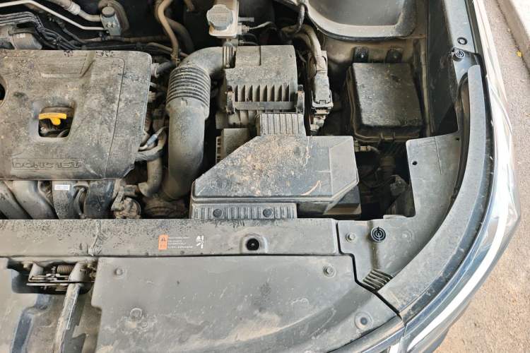 Used Kia Sportage R 2019 2.0L Automatic Smart Luxury Edition Engine Bay Left