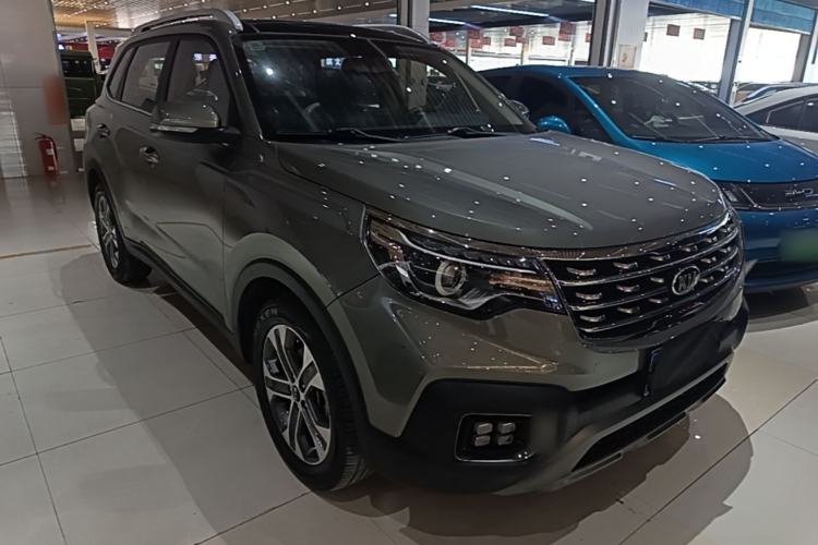 Used Kia Sportage R 2019 2.0L Automatic Smart Luxury Edition Front Right 45 Deg