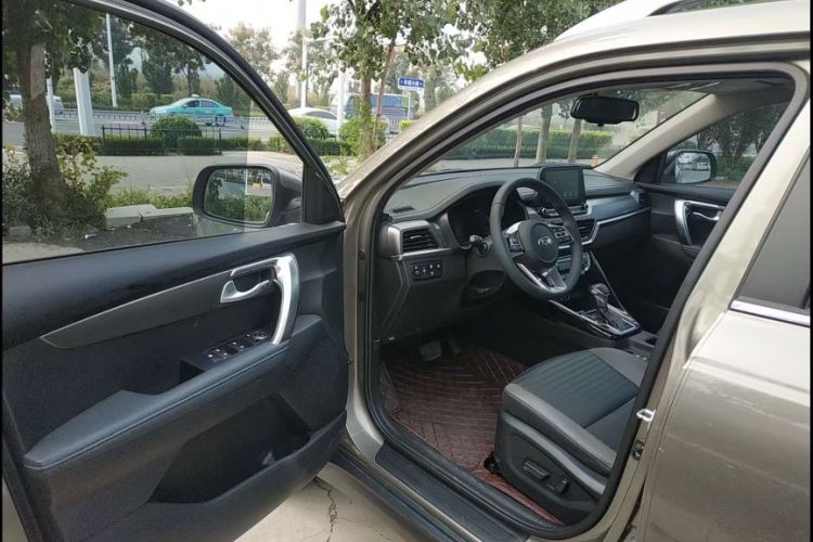 Used Kia Sportage R 2019 2.0L Automatic Smart Luxury Edition Interior 2