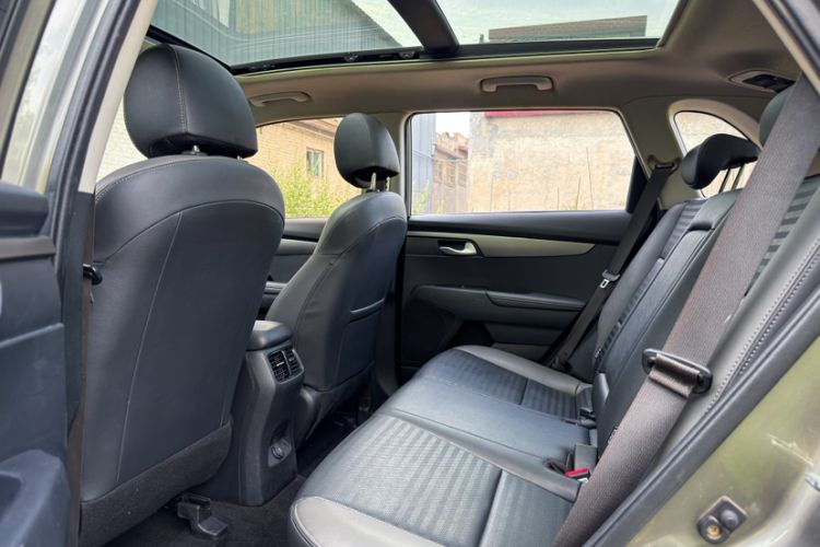 Used Kia Sportage R 2019 2.0L Automatic Smart Luxury Edition Interior 3