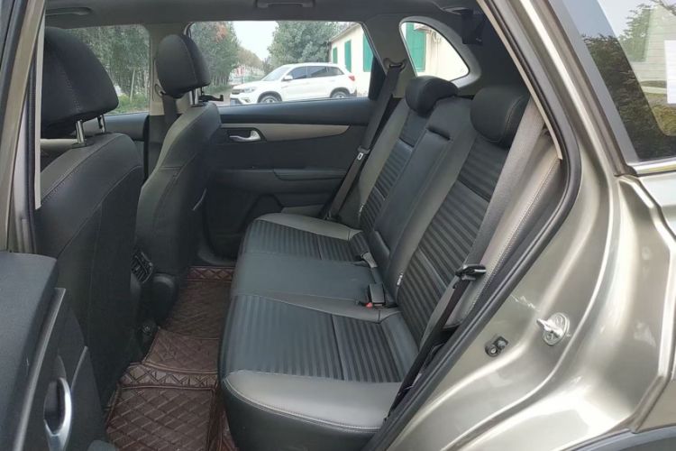 Used Kia Sportage R 2019 2.0L Automatic Smart Luxury Edition Interior 3