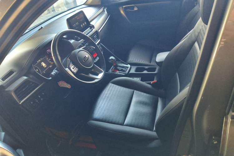 Used Kia Sportage R 2019 2.0L Automatic Smart Luxury Edition Left Front Seat
