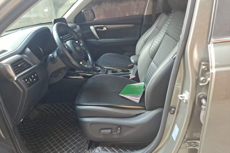 Used Kia Sportage R 2019 2.0L Automatic Smart Luxury Edition Left Front Seat