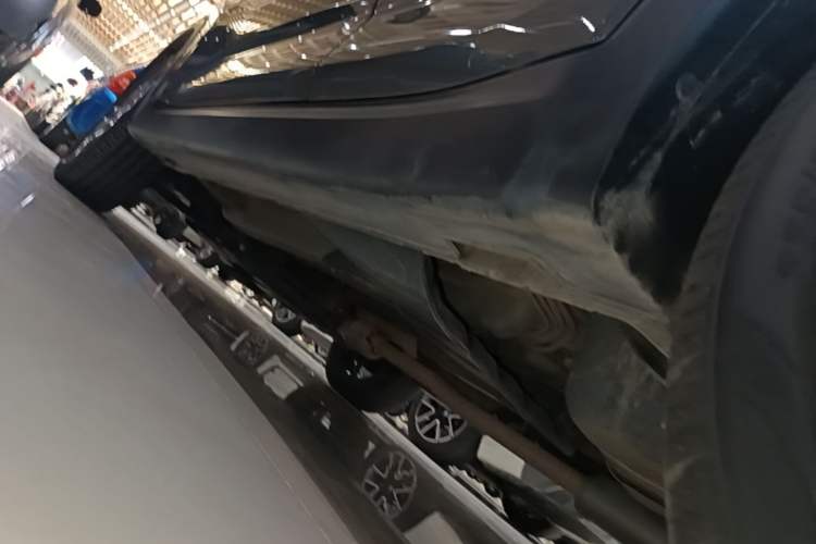 Used Kia Sportage R 2019 2.0L Automatic Smart Luxury Edition Left Side Sill