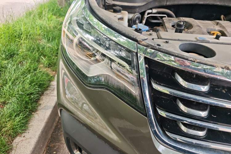 Used Kia Sportage R 2019 2.0L Automatic Smart Luxury Edition Right Front Headlight