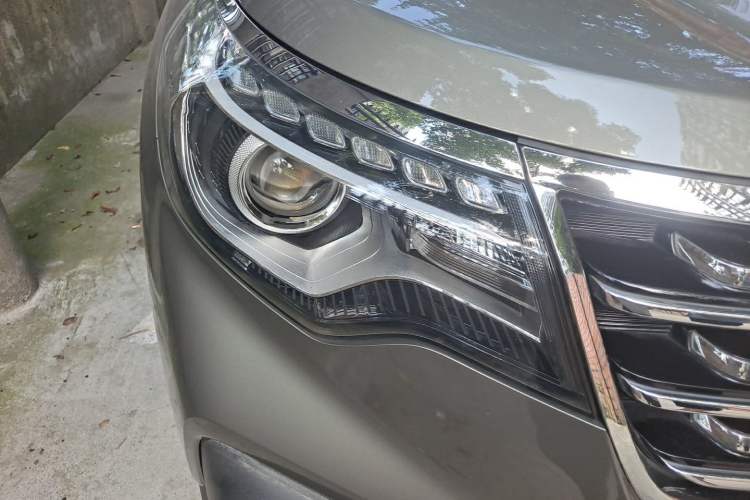 Used Kia Sportage R 2019 2.0L Automatic Smart Luxury Edition Right Front Headlight