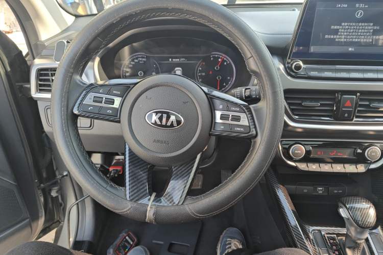 Used Kia Sportage R 2019 2.0L Automatic Smart Luxury Edition Steering Wheel
