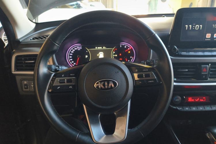 Used Kia Sportage R 2019 2.0L Automatic Smart Luxury Edition Steering Wheel