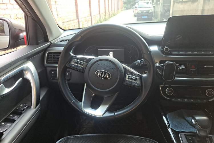 Used Kia Sportage R 2019 2.0L Automatic Smart Luxury Edition Steering Wheel