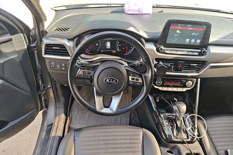 Used Kia Sportage R 2019 2.0L Automatic Smart Luxury Edition Steering Wheel