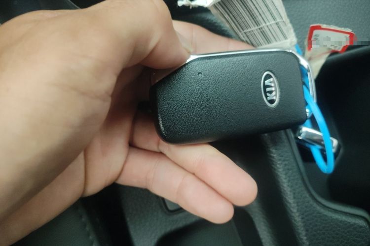 Used Kia Sportage R 2019 2.0L Automatic Smart Luxury Edition Vehicle Key