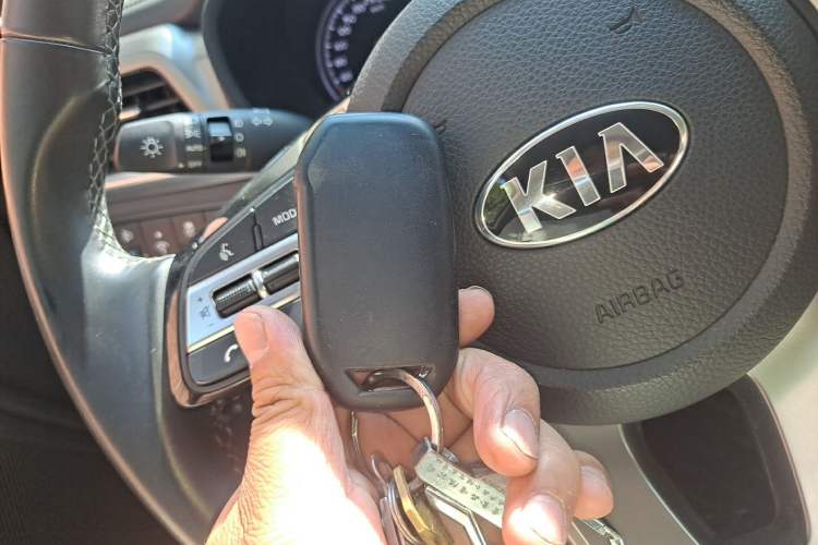 Used Kia Sportage R 2019 2.0L Automatic Smart Luxury Edition Vehicle Key