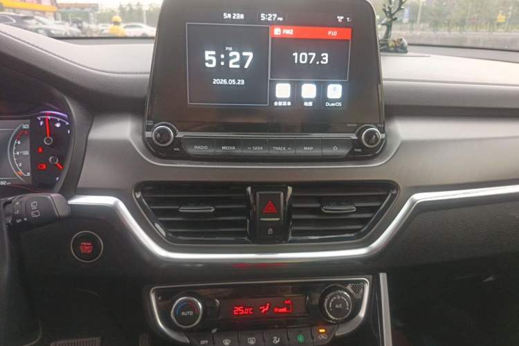 Used Kia Sportage R 2019 2.0L Automatic Smart Luxury Edition Audio And AC Panel