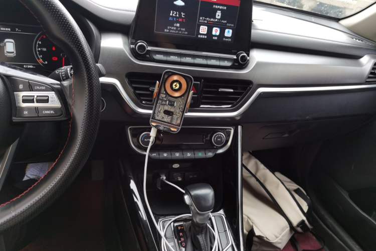 Used Kia Sportage R 2019 2.0L Automatic Smart Luxury Edition Audio And AC Panel
