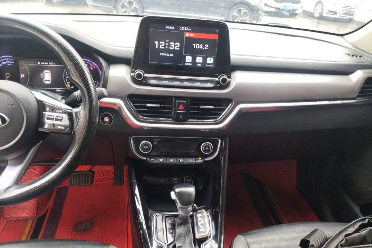Used Kia Sportage R 2019 2.0L Automatic Smart Luxury Edition Audio And AC Panel