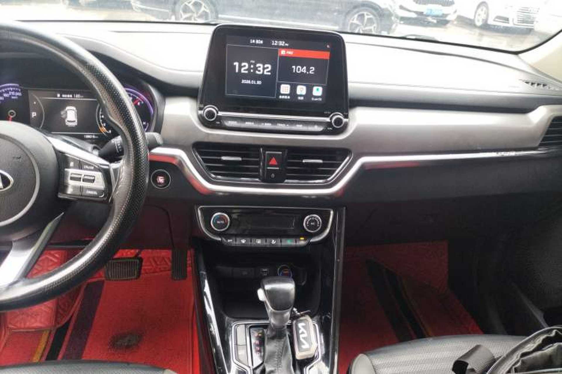 Used Kia Sportage R 2019 2.0L Automatic Smart Luxury Edition Audio And AC Panel