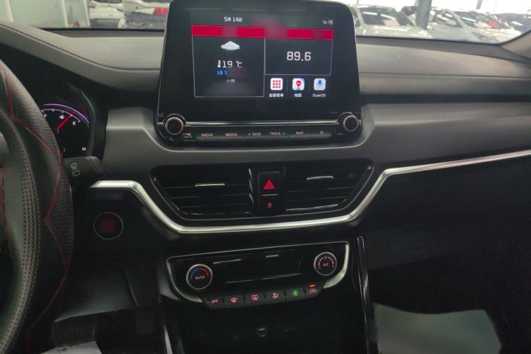 Used Kia Sportage R 2019 2.0L Automatic Smart Luxury Edition Audio And AC Panel