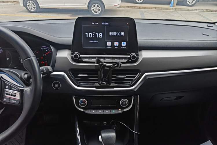 Used Kia Sportage R 2019 2.0L Automatic Smart Luxury Edition Audio And AC Panel
