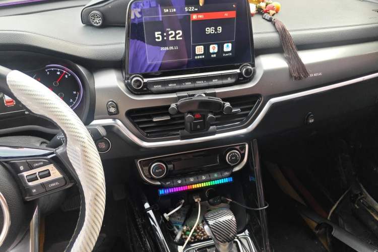 Used Kia Sportage R 2019 2.0L Automatic Smart Luxury Edition Audio And AC Panel