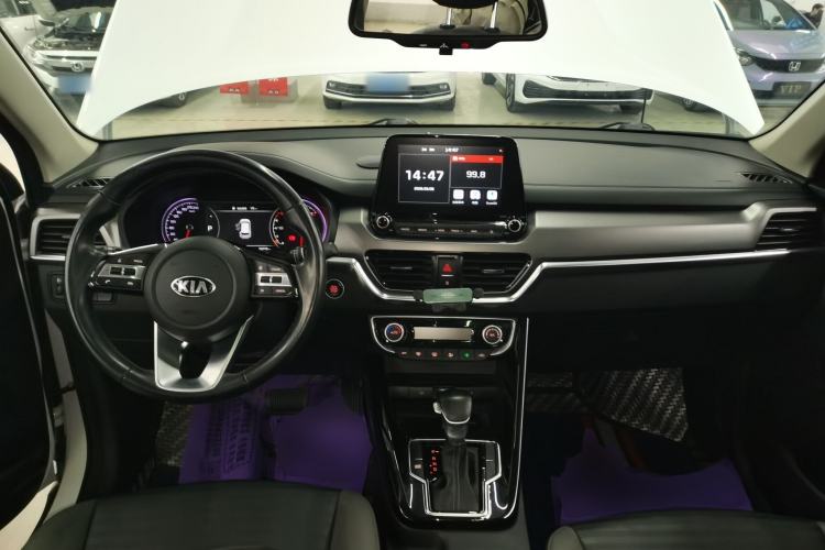 Used Kia Sportage R 2019 2.0L Automatic Smart Luxury Edition Center Console