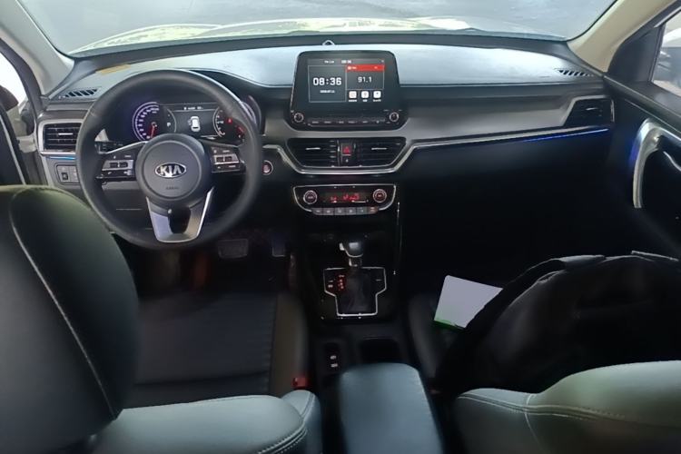 Used Kia Sportage R 2019 2.0L Automatic Smart Luxury Edition Center Console