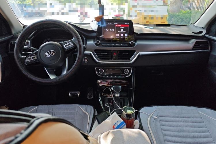 Used Kia Sportage R 2019 2.0L Automatic Smart Luxury Edition Center Console