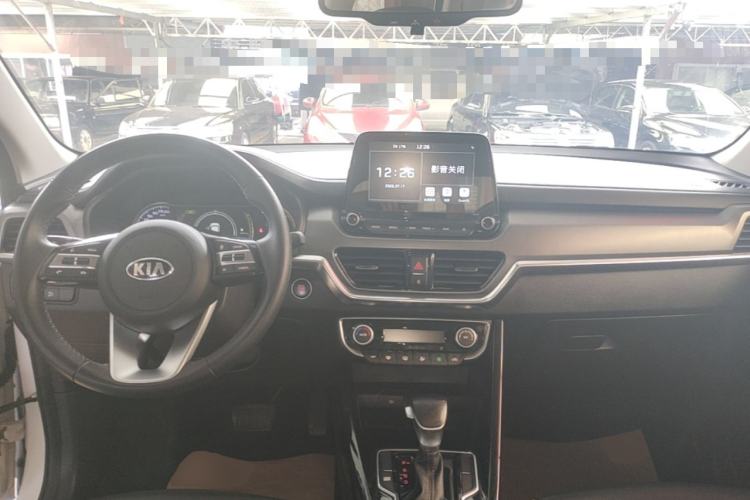 Used Kia Sportage R 2019 2.0L Automatic Smart Luxury Edition Center Console