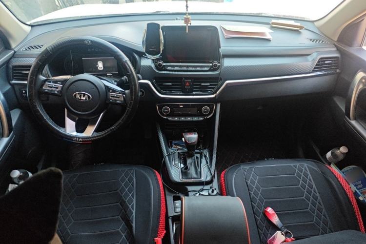 Used Kia Sportage R 2019 2.0L Automatic Smart Luxury Edition Center Console