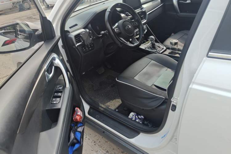 Used Kia Sportage R 2019 2.0L Automatic Smart Luxury Edition Driver Seat