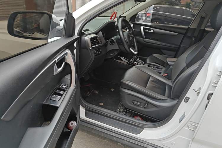 Used Kia Sportage R 2019 2.0L Automatic Smart Luxury Edition Driver Seat