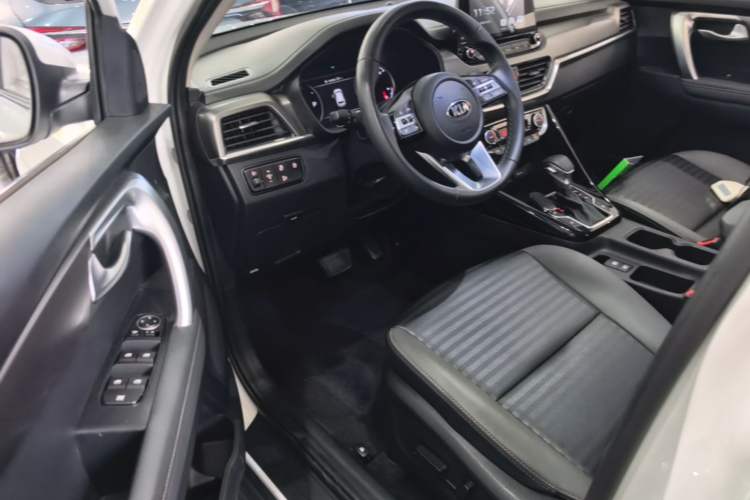 Used Kia Sportage R 2019 2.0L Automatic Smart Luxury Enhanced Edition Driver Seat