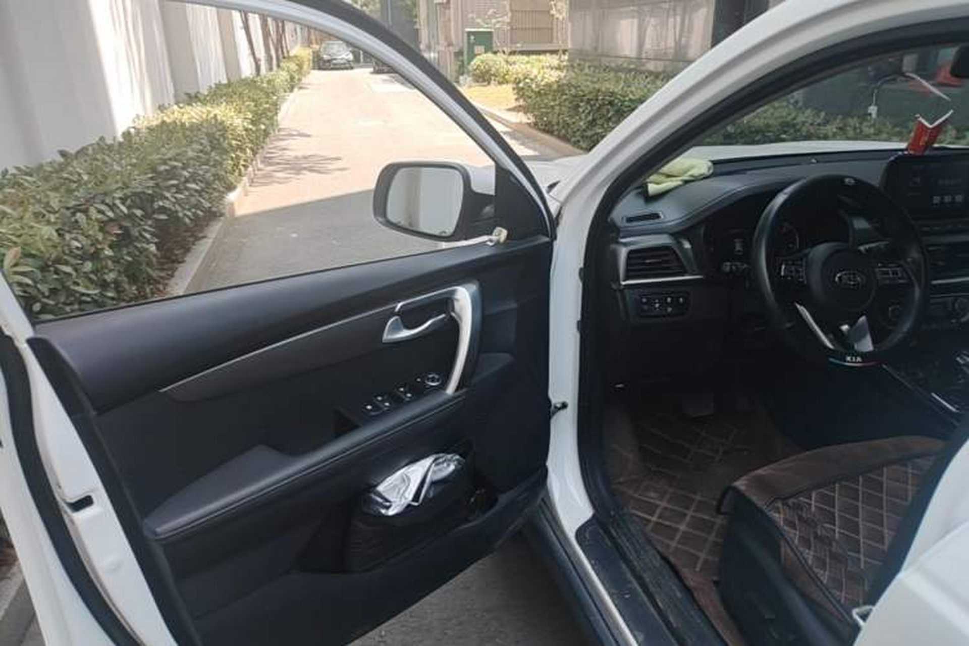 Used Kia Sportage R 2019 2.0L Automatic Smart Luxury Edition Driver Seat