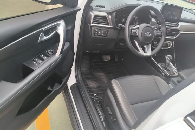 Used Kia Sportage R 2019 2.0L Automatic Smart Luxury Edition Driver Seat