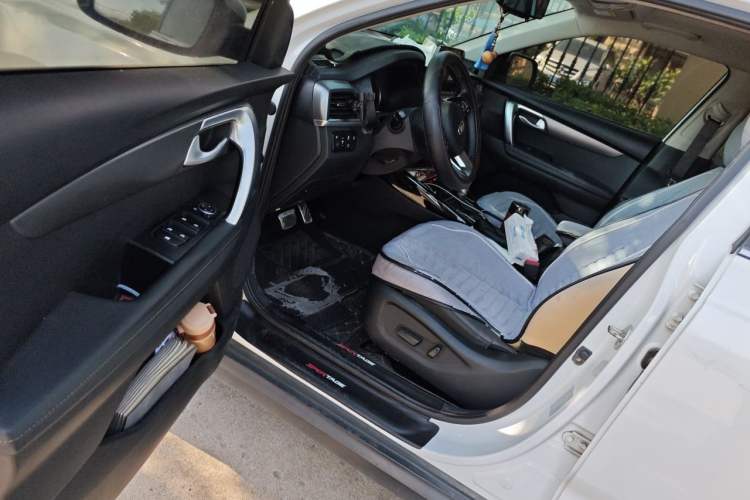 Used Kia Sportage R 2019 2.0L Automatic Smart Luxury Edition Driver Seat