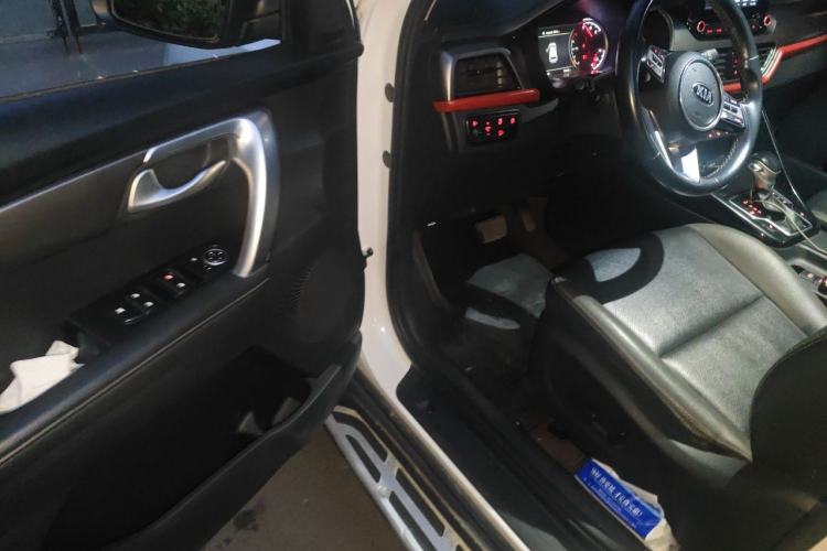 Used Kia Sportage R 2019 2.0L Automatic Smart Luxury Enhanced Edition Driver Seat