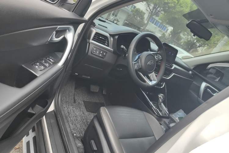 Used Kia Sportage R 2019 2.0L Automatic Smart Luxury Edition Driver Seat