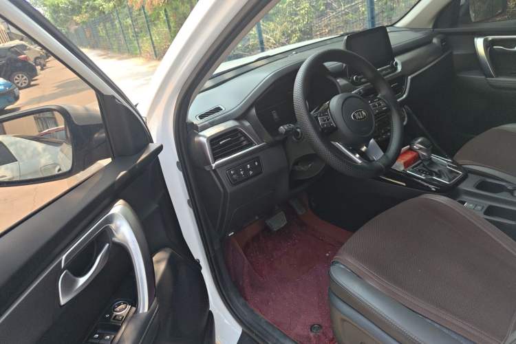 Used Kia Sportage R 2019 2.0L Automatic Smart Luxury Edition Driver Seat