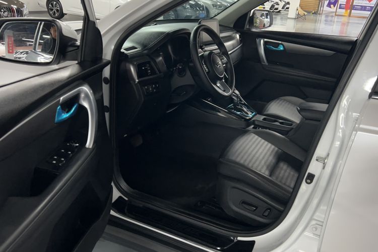 Used Kia Sportage R 2019 2.0L Automatic Smart Luxury Edition Driver Seat