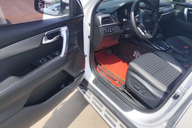 Used Kia Sportage R 2019 2.0L Automatic Smart Luxury Edition Driver Seat