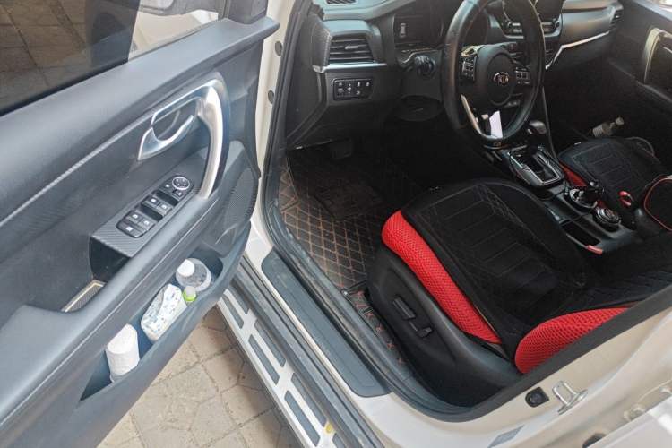 Used Kia Sportage R 2019 2.0L Automatic Smart Luxury Edition Driver Seat