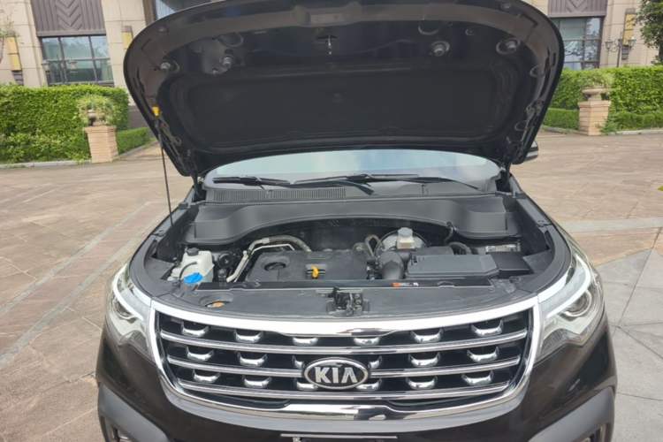 Used Kia Sportage R 2019 2.0L Automatic Smart Luxury Edition Engine Bay