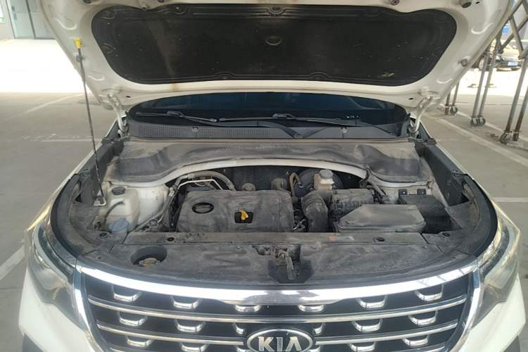 Used Kia Sportage R 2019 2.0L Automatic Smart Luxury Edition Engine Bay