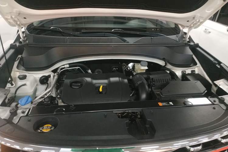 Used Kia Sportage R 2019 2.0L Automatic Smart Luxury Edition Engine Bay
