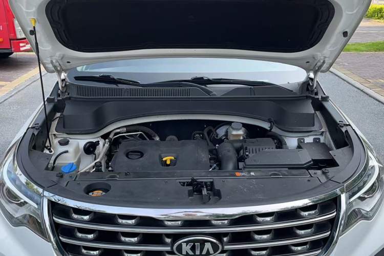 Used Kia Sportage R 2019 2.0L Automatic Smart Luxury Edition Engine Bay