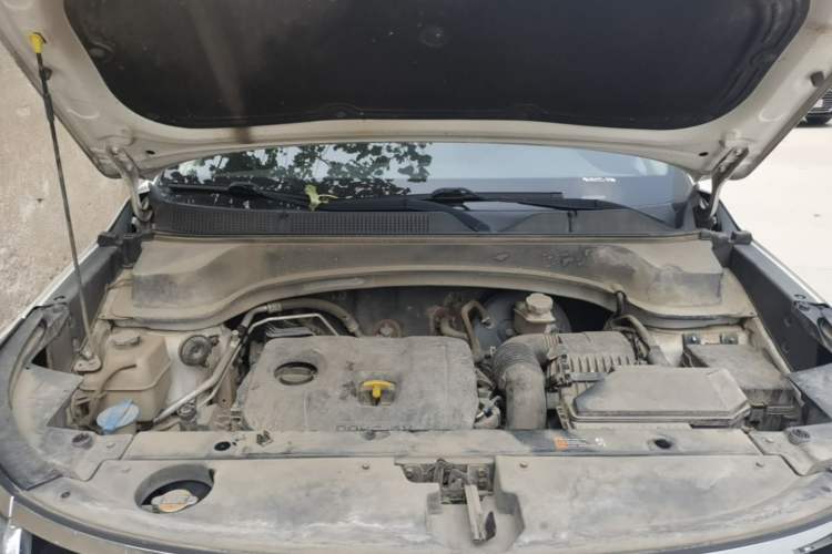 Used Kia Sportage R 2019 2.0L Automatic Smart Luxury Edition Engine Bay