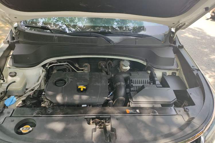 Used Kia Sportage R 2019 2.0L Automatic Smart Luxury Edition Engine Bay