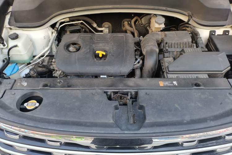 Used Kia Sportage R 2019 2.0L Automatic Smart Luxury Edition Engine Bay